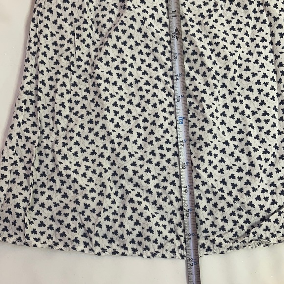 White & Navy Blue Knee Length V-neck Dress | Size Medium - Picture 9 of 10